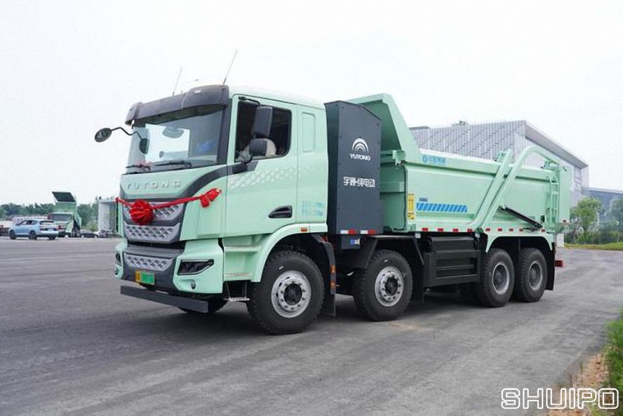 通純電自卸車交付儀式暨戰(zhàn)略合作儀式在成都昱霖隆運輸有限責任公司舉行 通純電自卸車交付儀式暨戰(zhàn)略合作儀式在成都昱霖隆運輸有限責任公司舉行